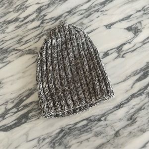 Unisex Grey Soft Tuque/beanie
